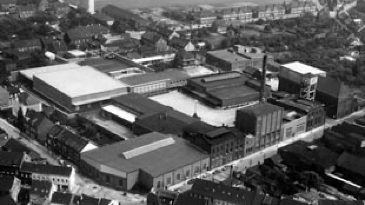 Luftbild der Hannen-Brauerei im Willicher Ortskern