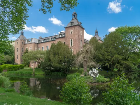 Schloss Neersen mit Schlosspark
