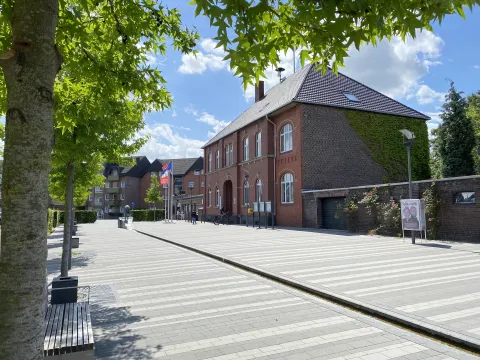 Rathaus Kaiserplatz in Willich