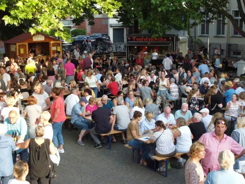 Anrath Pop up Biergarten