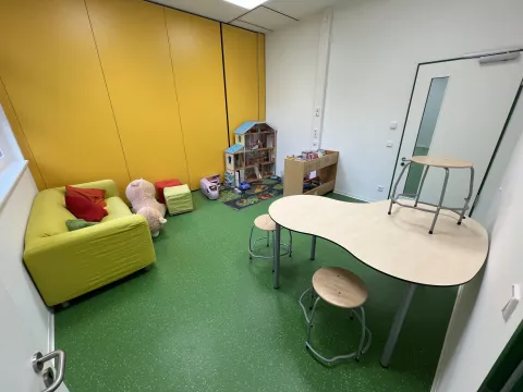 Neubau Vinhovenschule Besuch BM 04 2025 