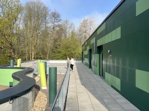 Neubau Vinhovenschule Besuch BM 04 2025 