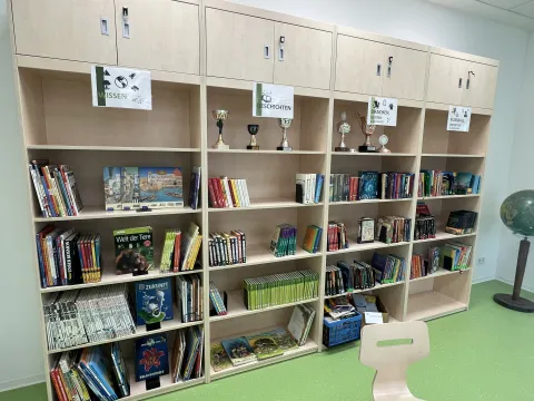 Neubau Vinhovenschule Besuch BM 04 2025 