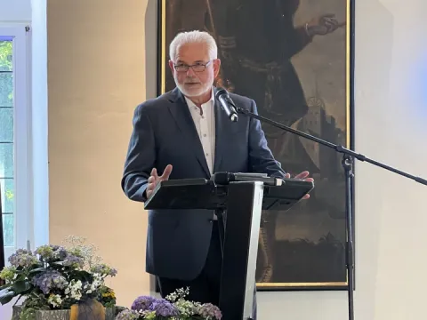 Franz-Josef Stapel bei Laudatio für Ernst Kuhlen