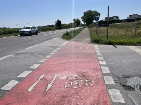Bau Kreisverkehr L 382 Korschenbroicher Straße