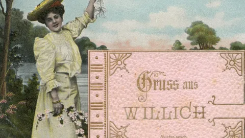 Handcolorierte Postkarte mit einer Frau Anfang des 20.Jahrhunderts