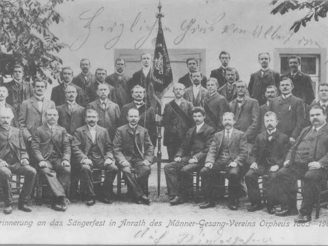 Gruppe von Männern Anfang des 20.Jahrhunderts