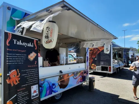 Der Foodtruck Kintsugi mit japanischen Spezialitäten 