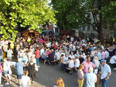 Abendveranstaltung Pop Up Biergarten