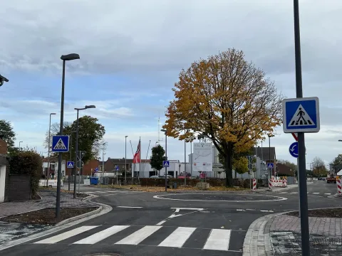 Neuer Kreisverkehr Anrath