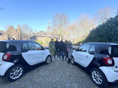 Smart und CO mit Wir suchen Dich
