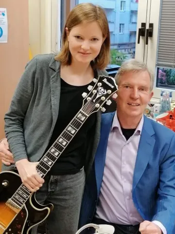 Autor und Musikerin